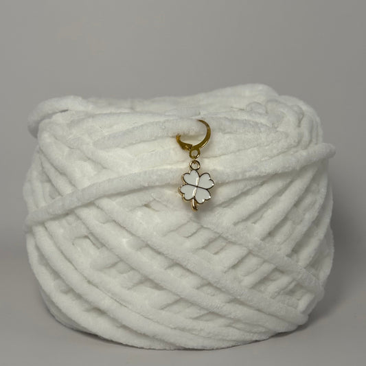 Maschenmarkierer -Selbst zusammengesetzt und frei schwingend in weiß