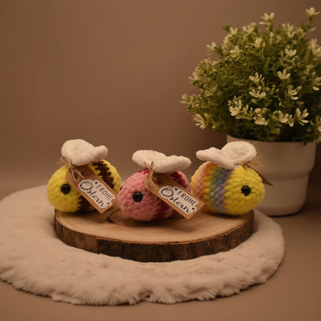 Biene mit Ostergruß | Häkeltier