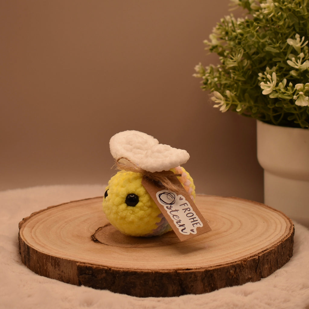 Biene mit Ostergruß | Häkeltier