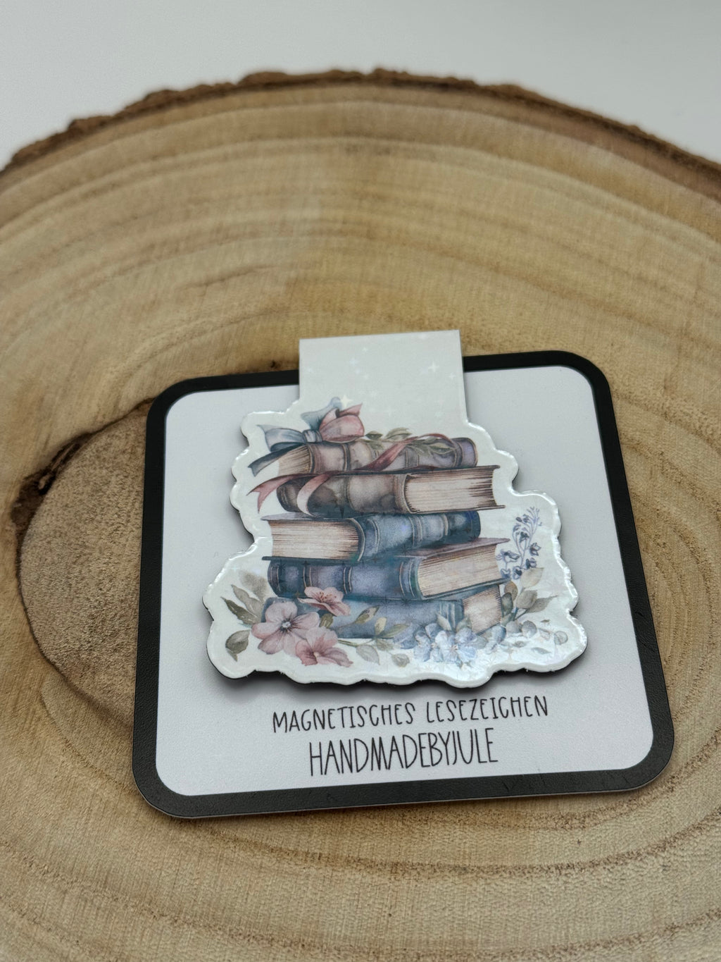 Magnetisches Lesezeichen | Bücherstapel