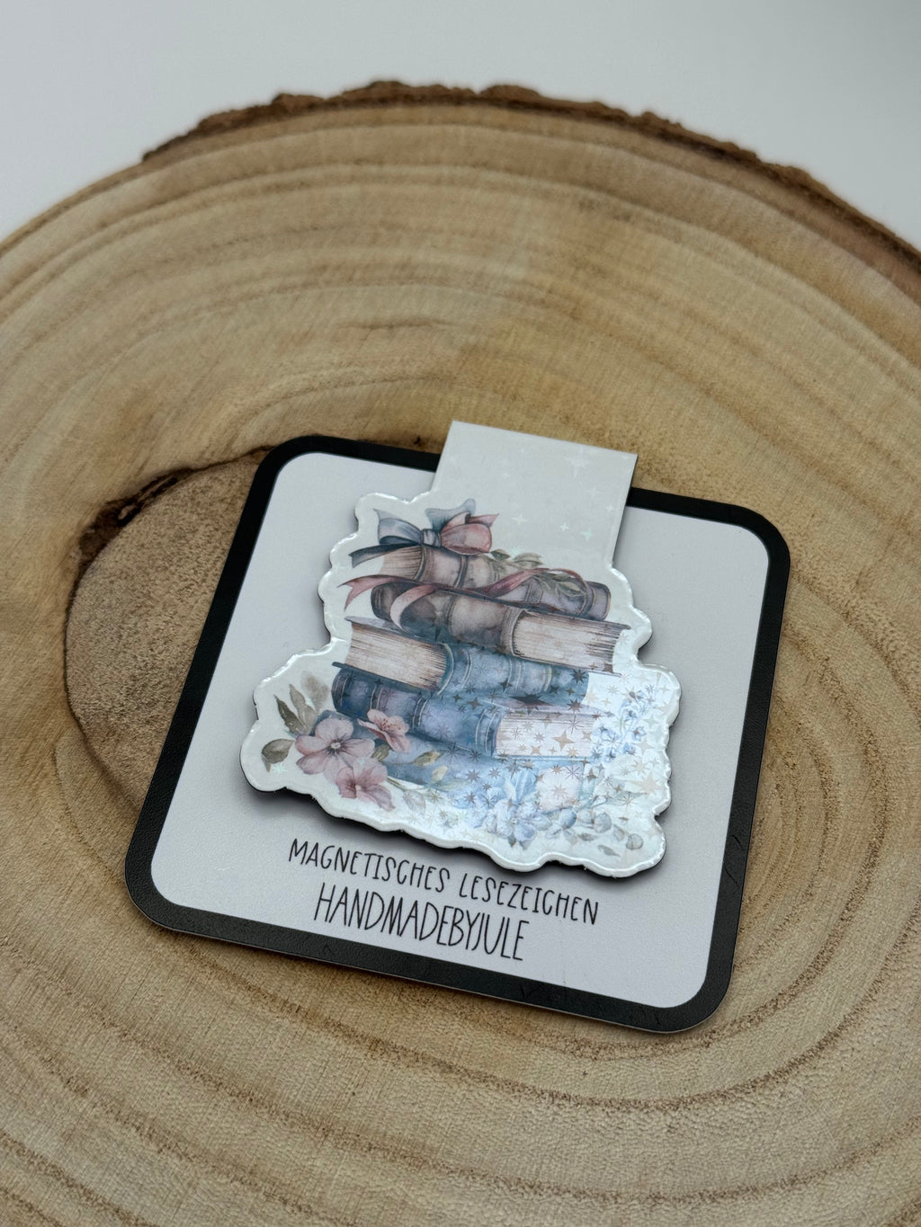 Magnetisches Lesezeichen | Bücherstapel